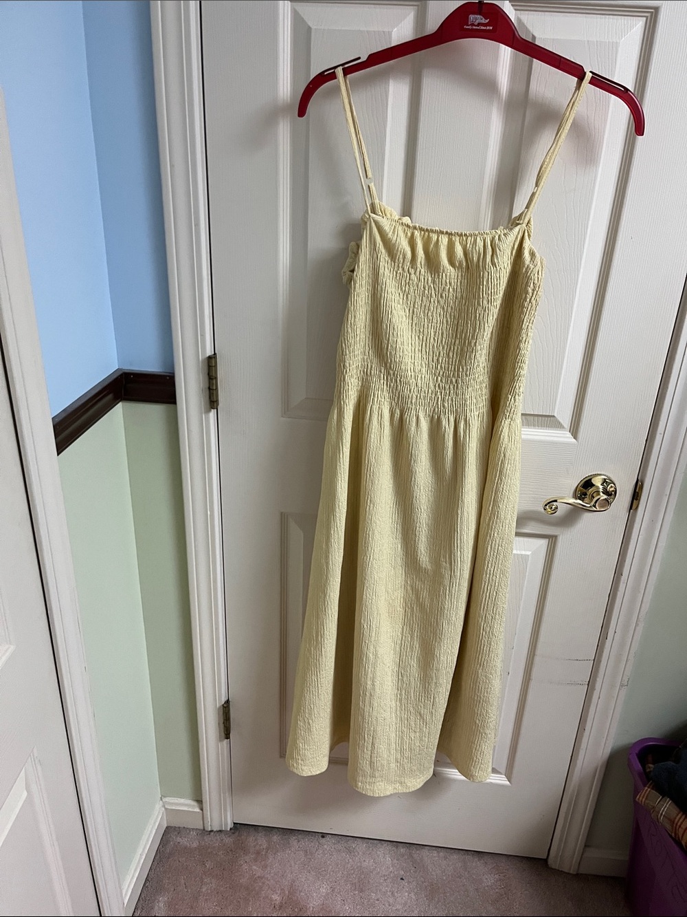 Yellow sundress, no tags, fits like XL-2X, adjustable straps